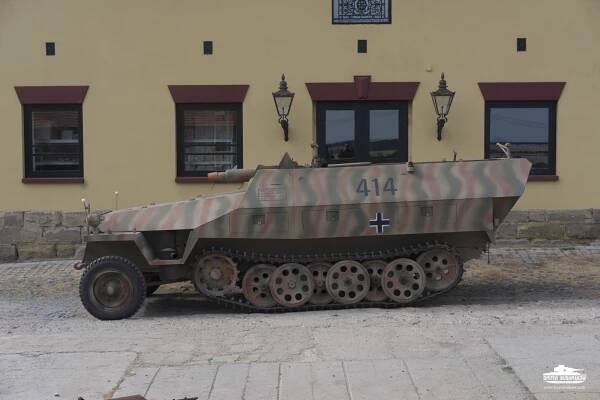 OT-810 to Sd.Kfz. 251/9 ausf D «stummel» CONVERSION — Dmitry Bushmakow Restoration