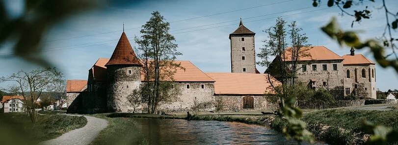 Výlety do okolí:Vodní hrad Švihov – Visit Plzeň