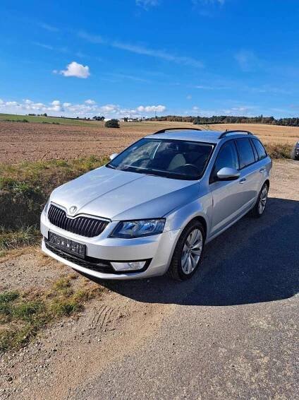 Bazar: prodej Škoda Octavia kombi 3 1.6 tdi 77kW manuál, ojeté, nafta, rok 2915, barva stříbrná - Portál řidiče