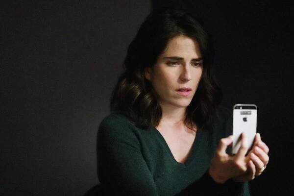 Vražedná práva - Jsi ten práskač? - Z filmu - Karla Souza