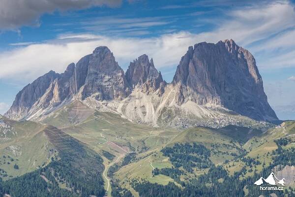 Po travnatém dolomitském hřebenu mezi Marmoladou a Piz Boè | Horama