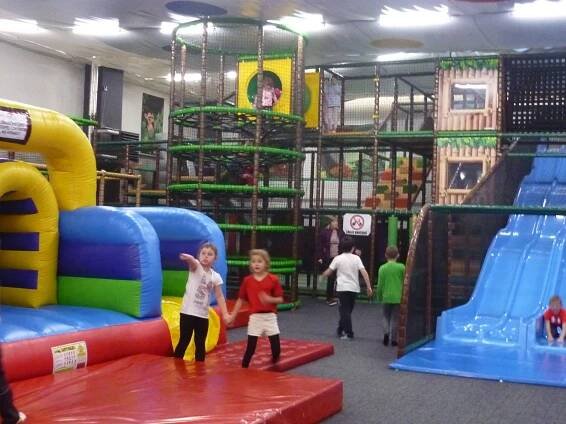 Centrum sportu a zábavy Area D | 20. Základní škola Plzeň