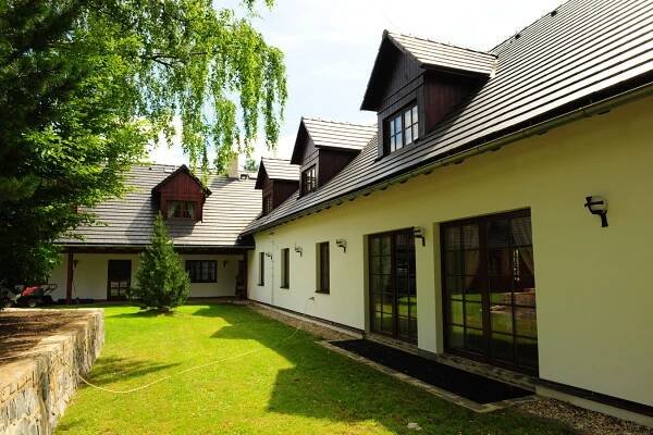 HOLZBERG JESENÍKY UBYTOVÁNÍ, RESTAURACE WELLNESS, Světlá Hora
