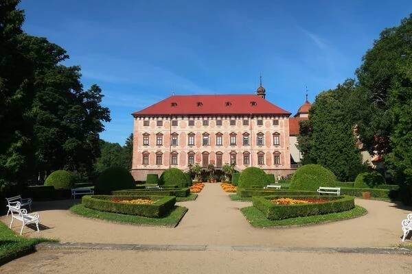 Státní zámek Libochovice foto 1