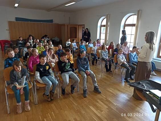Beseda se spisovatelkou Lucií Hlavinkovou - Obrázek 2