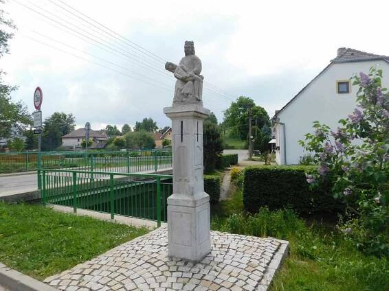 Sousoší Piety v Brodcích | Drobné památky 