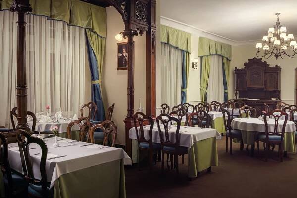 Galerie - Villa Smetana****