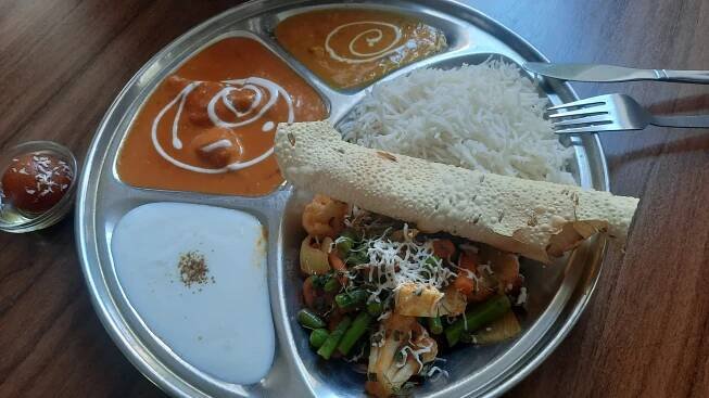 Ochutnejte Indii: chicken pakora nebo thali a koblížky pro dvě osoby