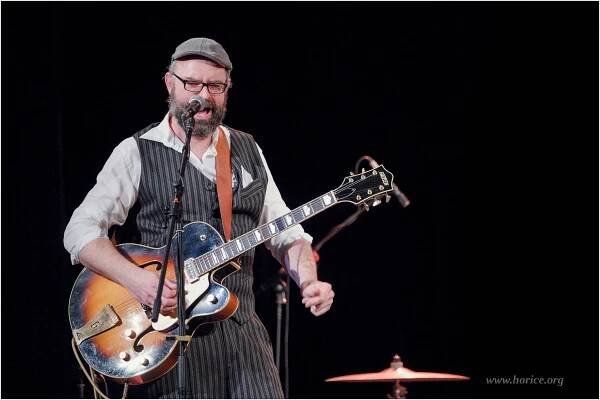 Online koncert St. Johnny: Hořice