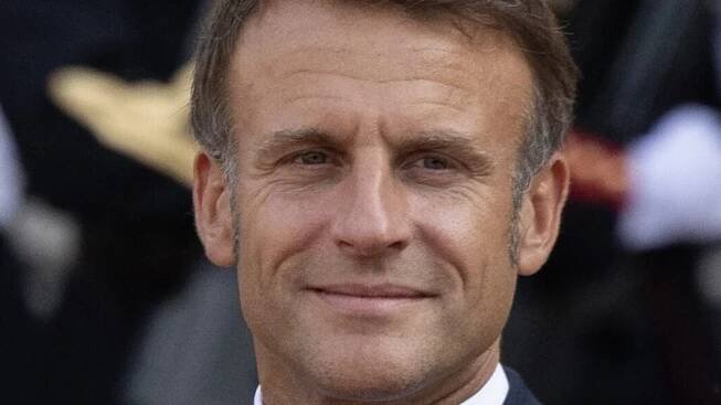 Emmanuel Macron: muž, který chtěl změnit Francii a změnil jen sebe | Slideshow | Storicko.cz