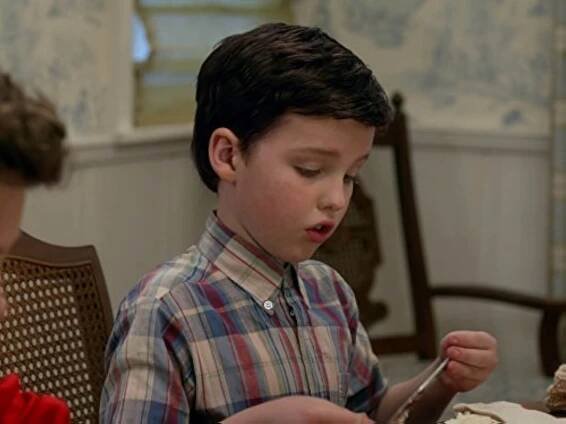 Iain Armitage in Malý Sheldon (2017)