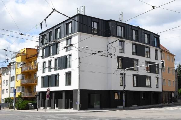 Soubor:Brno-Černá-Pole-dům1024-po-rekonstrukci2021.jpg