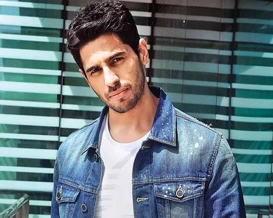 Sidharth Malhotra Age, Height, GF, Affairs, Biography & More - BioExposed
