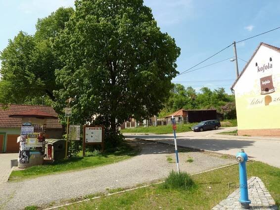 turistické rozcestí Dolní Loučky (bus)