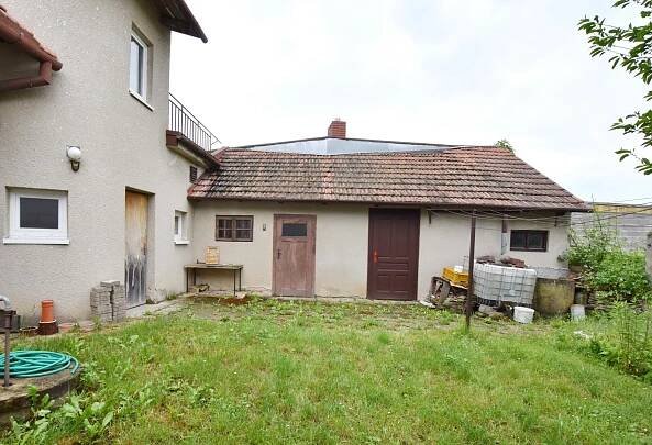 Prodej rodinného domu 3+1, 2+1, obytná plocha cca 137m2, pozemek 418m2 v Kuřimi - Reality Rajhrad