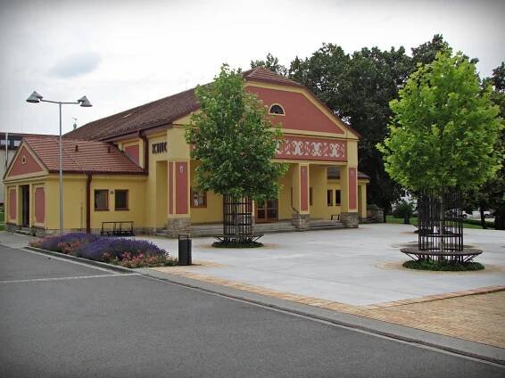 Napajedelské kino - Dům, budova