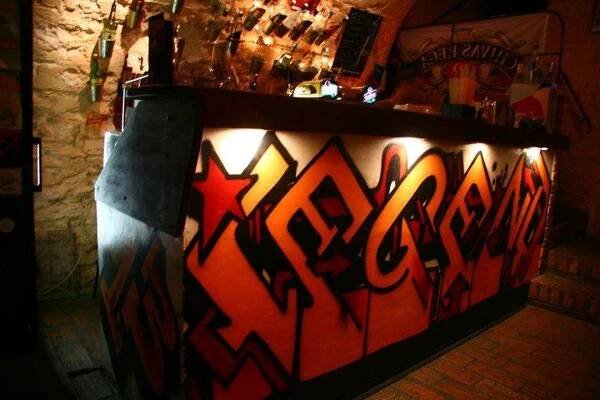 Bar Legend 13 foto 4