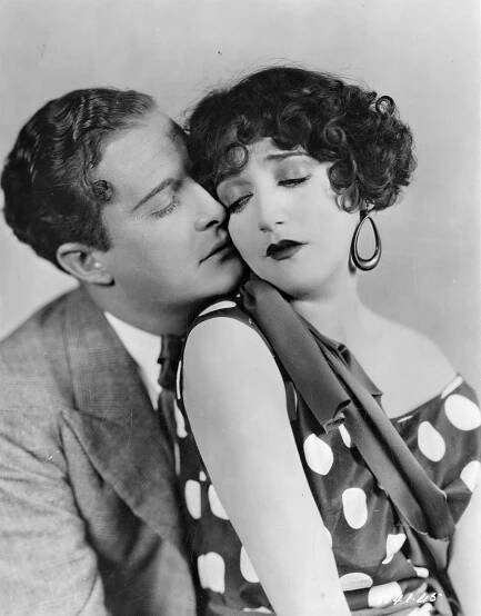 A Kiss in a Taxi - Promo - Bebe Daniels