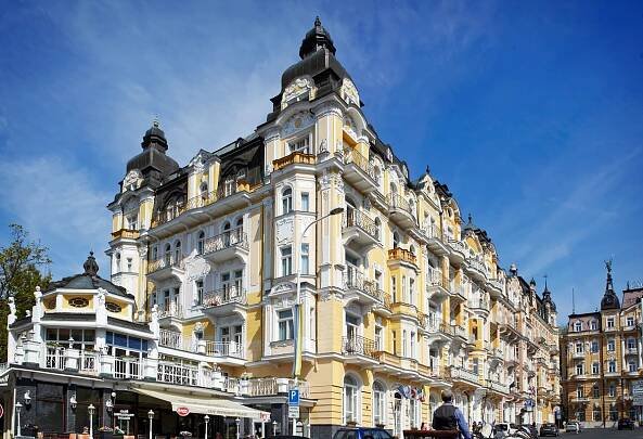 Pandemie změnila strukturu hotelové klientely v Mariánských Lázních. Zahraniční turisty vystřídaly rodiny s dětmi - Gastro&Hotel