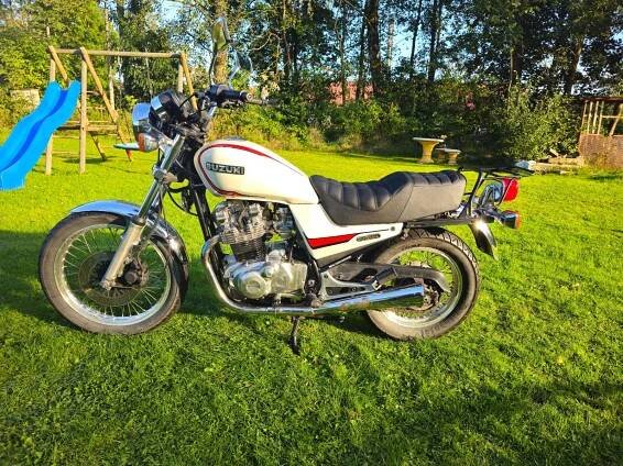 Suzuki GR650 RV1986