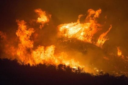 Kalifornské lesní požáry snižují výkon solárních elektráren - EnergoZrouti.cz