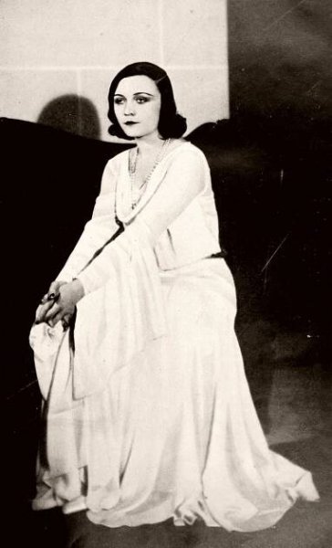 Vintage: Portraits of Pola Negri – Silent Movie Star