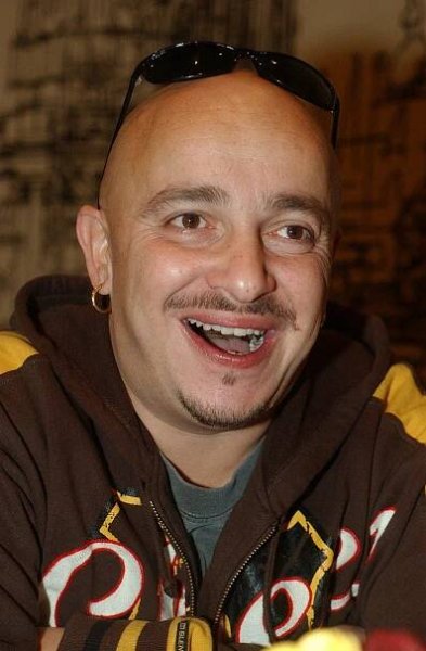 Zdeněk Izer slaví 55: Slavný bavič má za sebou neveselý rozvod!