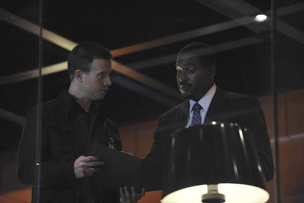 24 hodin - Day 8: 8:00 p.m.-9:00 p.m. - Z filmu - Freddie Prinze Jr., Mykelti Williamson
