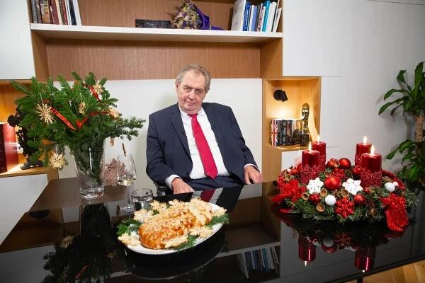 Zemanův stav lékaři hodnotí dál jako vážný, trombózy se mohou opakovat