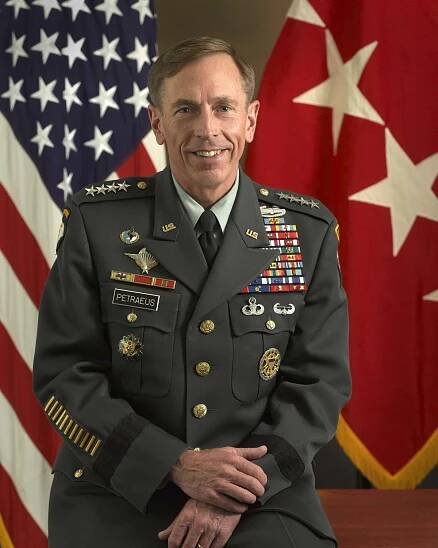 Petraeus, David Howell : P