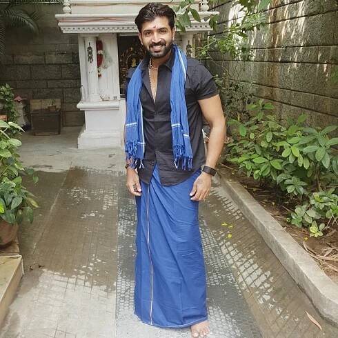 Actor Arun Vijay Latest Photos And Stills Archives - Cinejolly