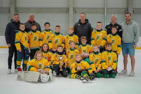 HC Vsetín online - oficiální­ internetové stránky VHK Vsetí­n | Jarní VK Hokejová liga mládeže 2024 zná své vítěze
