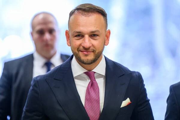 Šutaj Eštok už pripúšťa predčasné voľby, ak by NR SR nevedela prijímať zákony