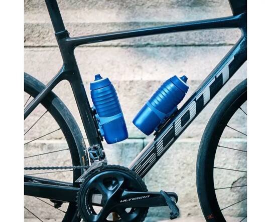 Fidlock Twist Keego láhev 600 ml + základna na láhev modrá
