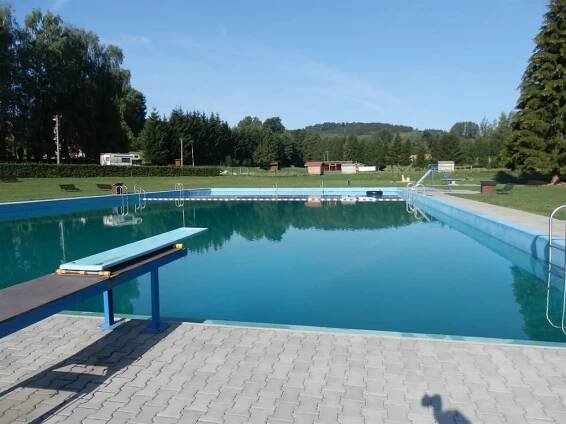 Mříčná koupaliště - sportovní zařízení - Východní-Čechy.info - oficiální turistický portál Pardubického kraje