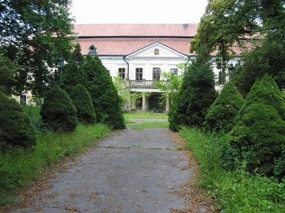 Zdislavice - zámek