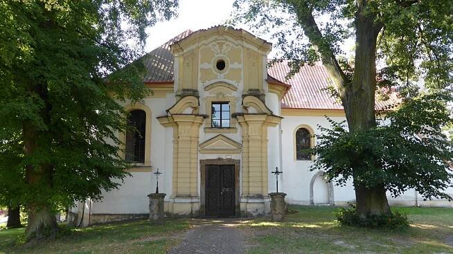 Fotogalerie • Kostel Povýšení sv. Kříže (Kostel) • Mapy.com