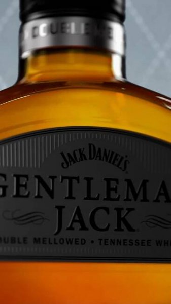 This Father’s Day, don’t just say it—engrave it. Gentleman Jack’s on-bottle customization options are the perfect way to celebrate Dad and add a little personality to his favorite whiskey.