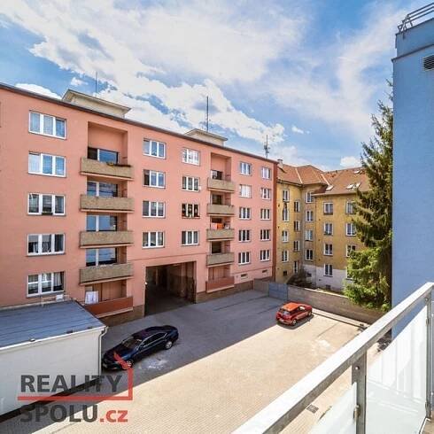 Prodej byty 2+kk, 72 m2 - Karlovy Vary.Nabízíme