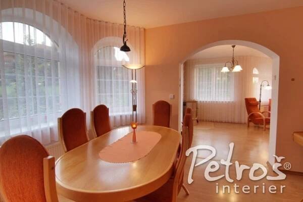 Petroš interier | záclony | ZÁCLONY V BYTĚ - FOTOGRAFIE PRO INSPIRACI | ZÁCLONY V BYTĚ - FOTOGRAFIE PRO INSPIRACI