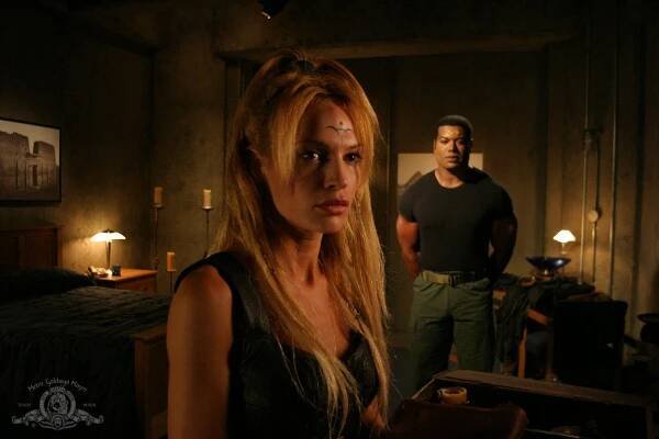 Hviezdna brána - Sacrifices - Z filmu - Jolene Blalock, Christopher Judge