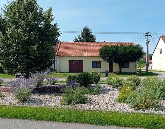 Přízemní rodinný dům se zahrádkou v obci Brod nad Dyjí, obrázek č. 2