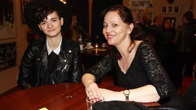 Dcera slavných rodičů Aleny Mihulové a Karla Kachyni: Šikovná Karolína je dnes milionářkou a nestydí se veřejně přiznat lásku k ženám 