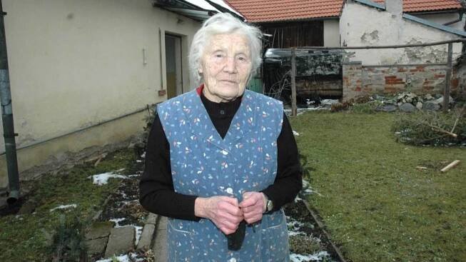 Marie Pilátová za Slunce, seno vydělala tisíce. Helena Růžičková si jí nevšímala