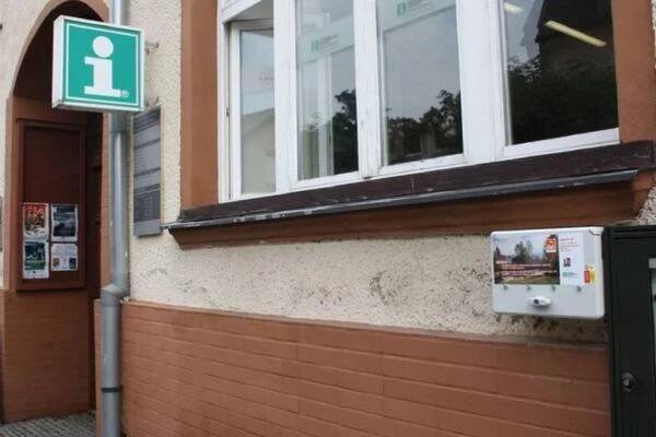 Nabíjecí stanice Městská knihovna a informační centrum Hradec nad Moravicí foto 1