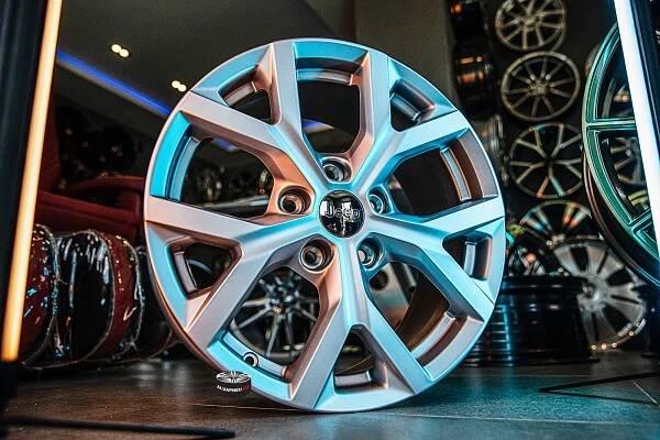 Alu kola Original Jeep 0016 Silver 
