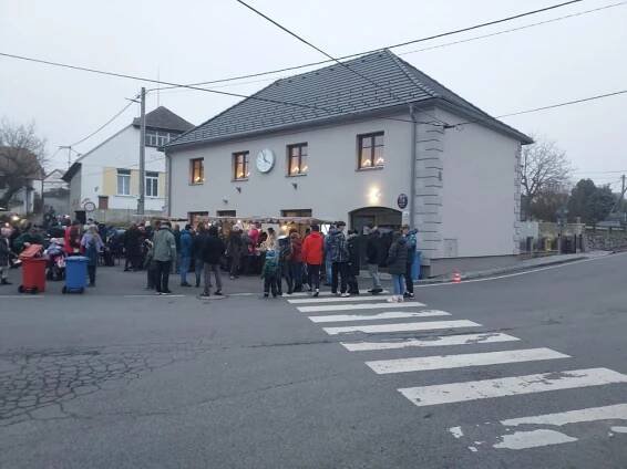 Zahájení adventu - Oficiální stránky obce Hvožďany