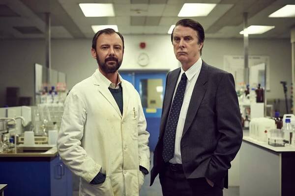 Neviditelný důkaz - Promo - John Simm, David Threlfall