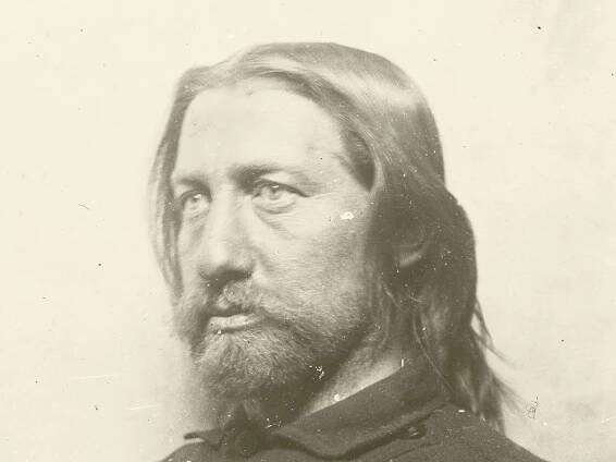 This image has an empty alt attribute; its file name is 1909.jpg