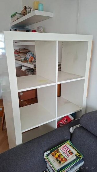 Polička Ikea